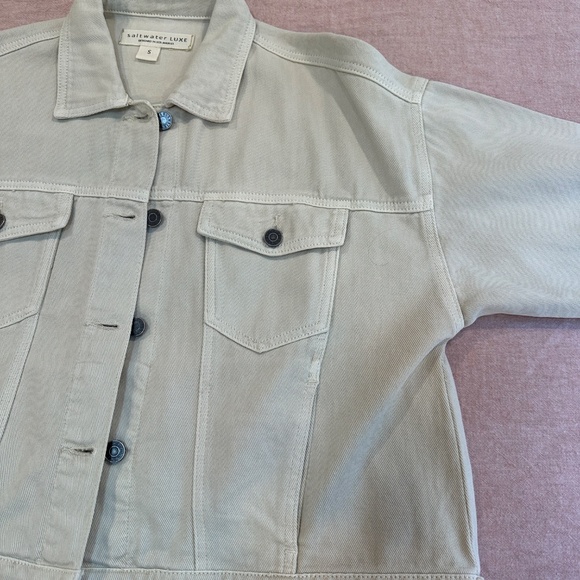 Salt water Luxe - Picture 5 of 11